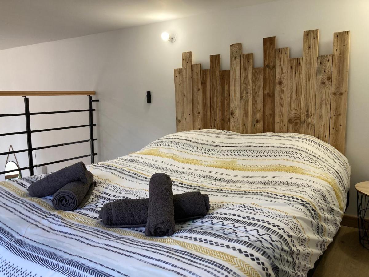 Appartement Au Coeur D'Espalion La Cabane Du Lot Luaran gambar