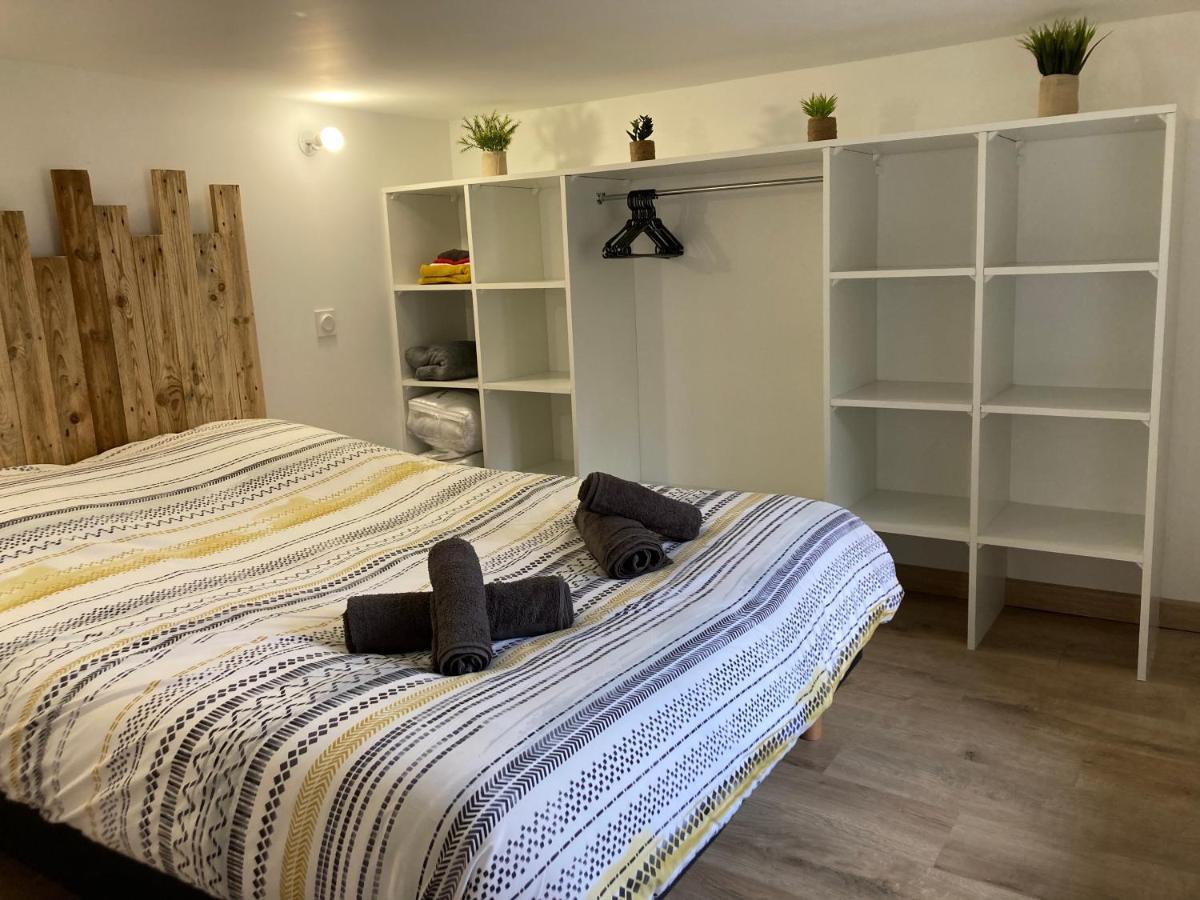 Appartement Au Coeur D'Espalion La Cabane Du Lot Luaran gambar