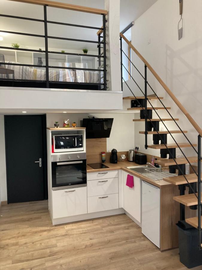 Appartement Au Coeur D'Espalion La Cabane Du Lot Luaran gambar